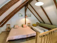 Parkany 2 Hotels in 
