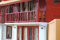 Biru Meno Beach Bungalows