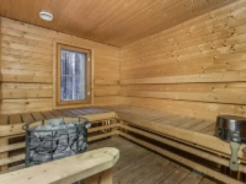 Eemilin Huvila 康阿斯涅米酒店