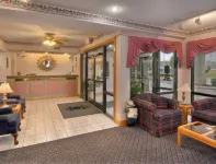 Super 8 by Wyndham Franklin Hwy 31