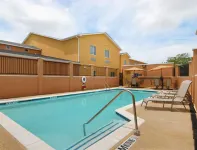 Days Inn by Wyndham Rockdale Texas
