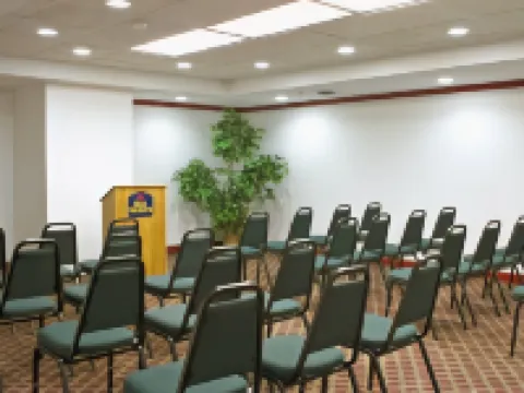 亞特蘭大機場東貝斯特韋斯特優質酒店 黑普維爾酒店