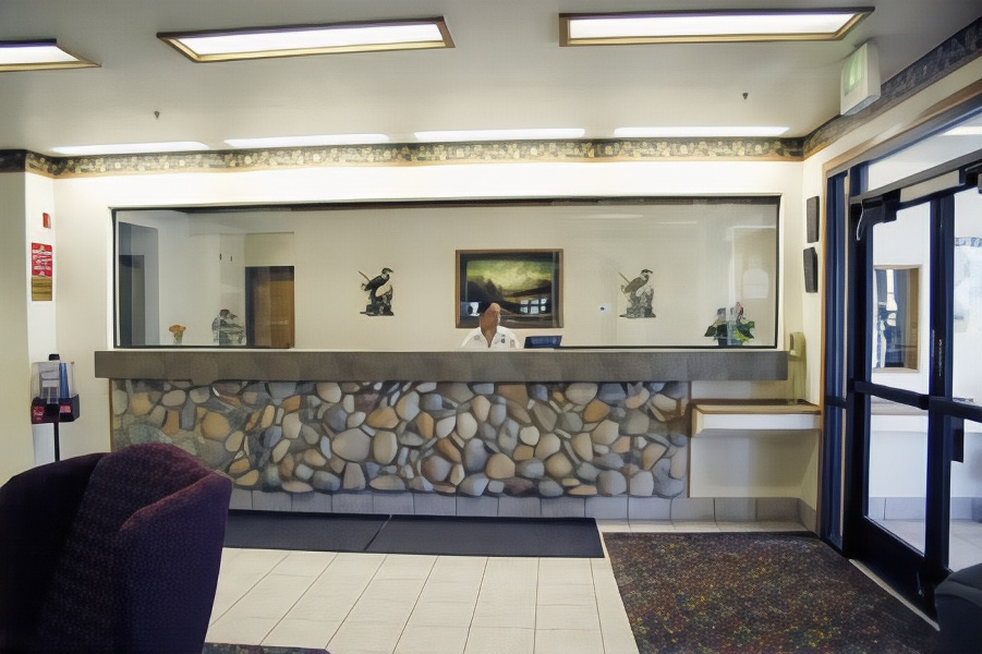 Best Western Firestone Inn & Suites