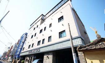 Jinhae Pasta Hotel