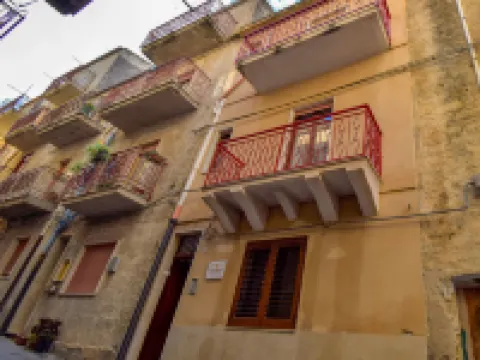 SinAgo Hotels in Lascari