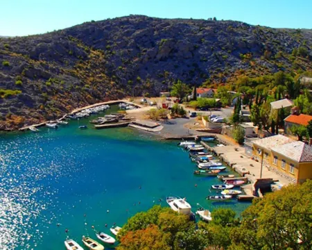 Sanja Hotels in Cesarica