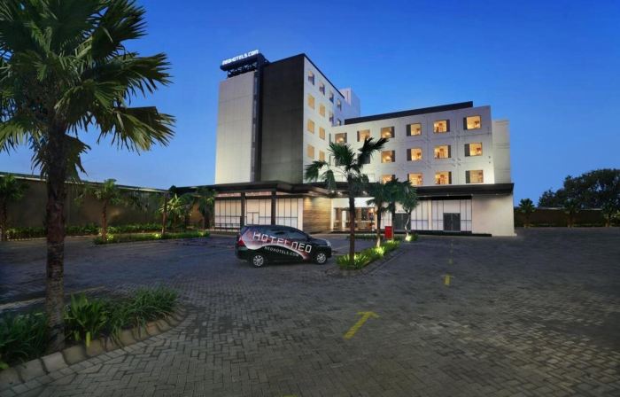 Neo+ Waru Sidoarjo by Aston