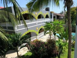 "villa Tuffah 3 Minutes Walk to the Beach"