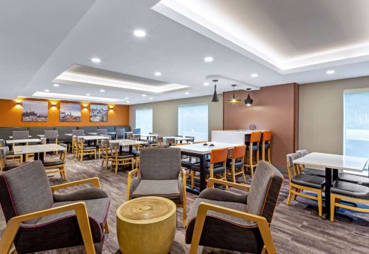 라 퀸타 수영장