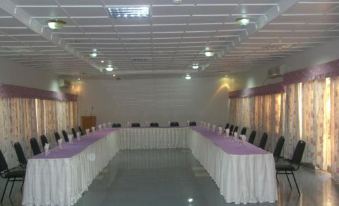 Wadoma Royale Hotel