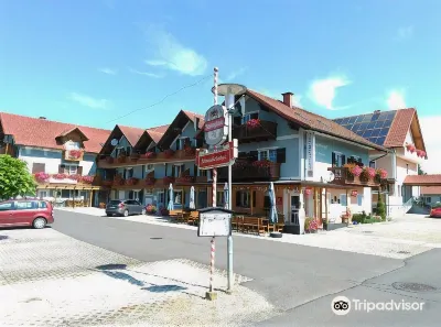 Hotel Garni Altneudörflerhof Hotels in der Nähe von Martin M. Kurve