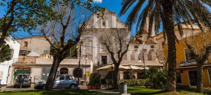 Albergo Diffuso Mannois Hotels in Orosei