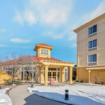 La Quinta Inn & Suites by Wyndham Salt Lake City Airport Hotels in der Nähe von Flughafen Salt Lake City