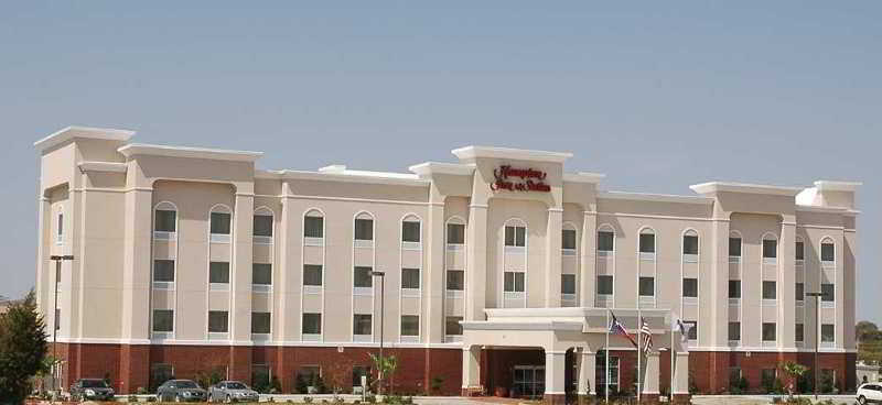 Hampton Inn and Suites Waxahachie