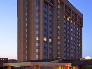 Sheraton Westport Plaza Hotel St. Louis