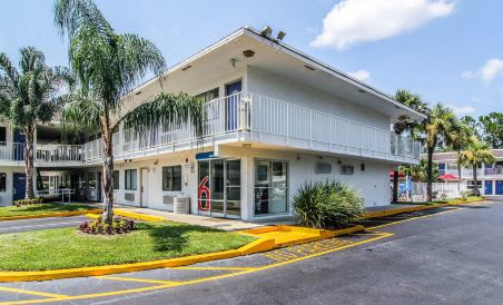 Motel 6-Jacksonville, FL - Orange Park - Housity