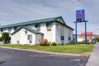 Motel 6 the Dalles, or