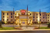 Hampton Inn & Suites Lansing West Hotels in Waverly