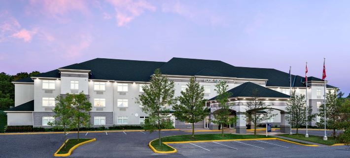 Four Points by Sheraton Barrie Hotels in Simcoe County