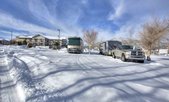 Prospector Hotel & Casino - Housity