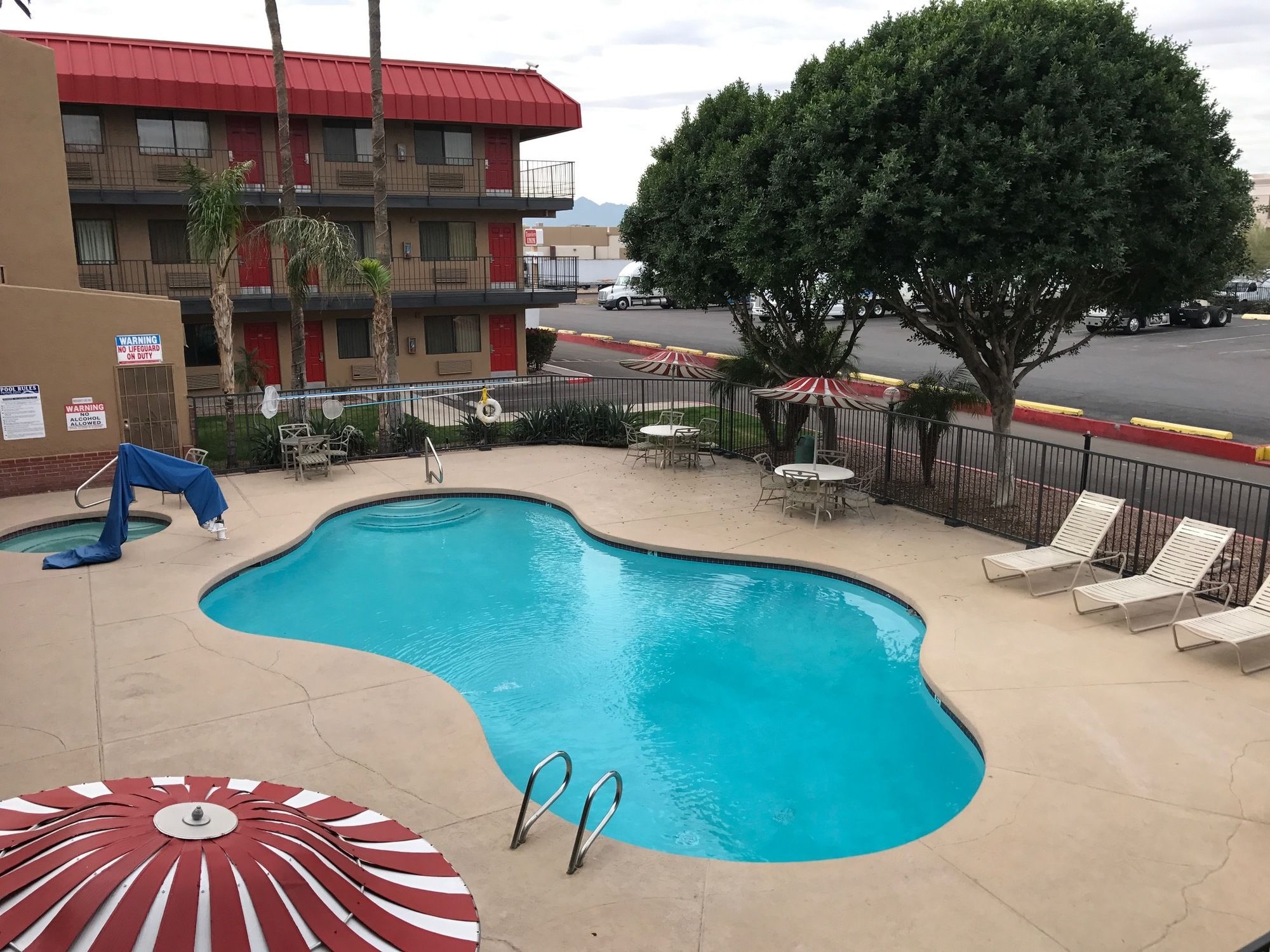 Travelers Inn - Phoenix