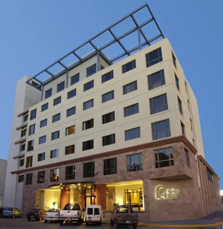 Austral Express Отели рядом с достопримечательностью «TIEMPO PARA CRECER»