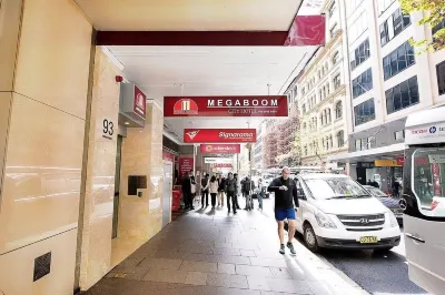 Megaboom City Hotel