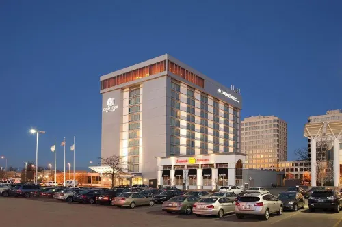 DoubleTree by Hilton Chicago - North Shore Conference Center Hotels in Skokie