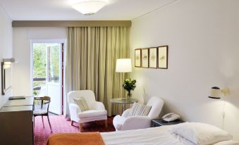 Ariston Hotell