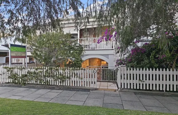 阿魯德斯精品酒店