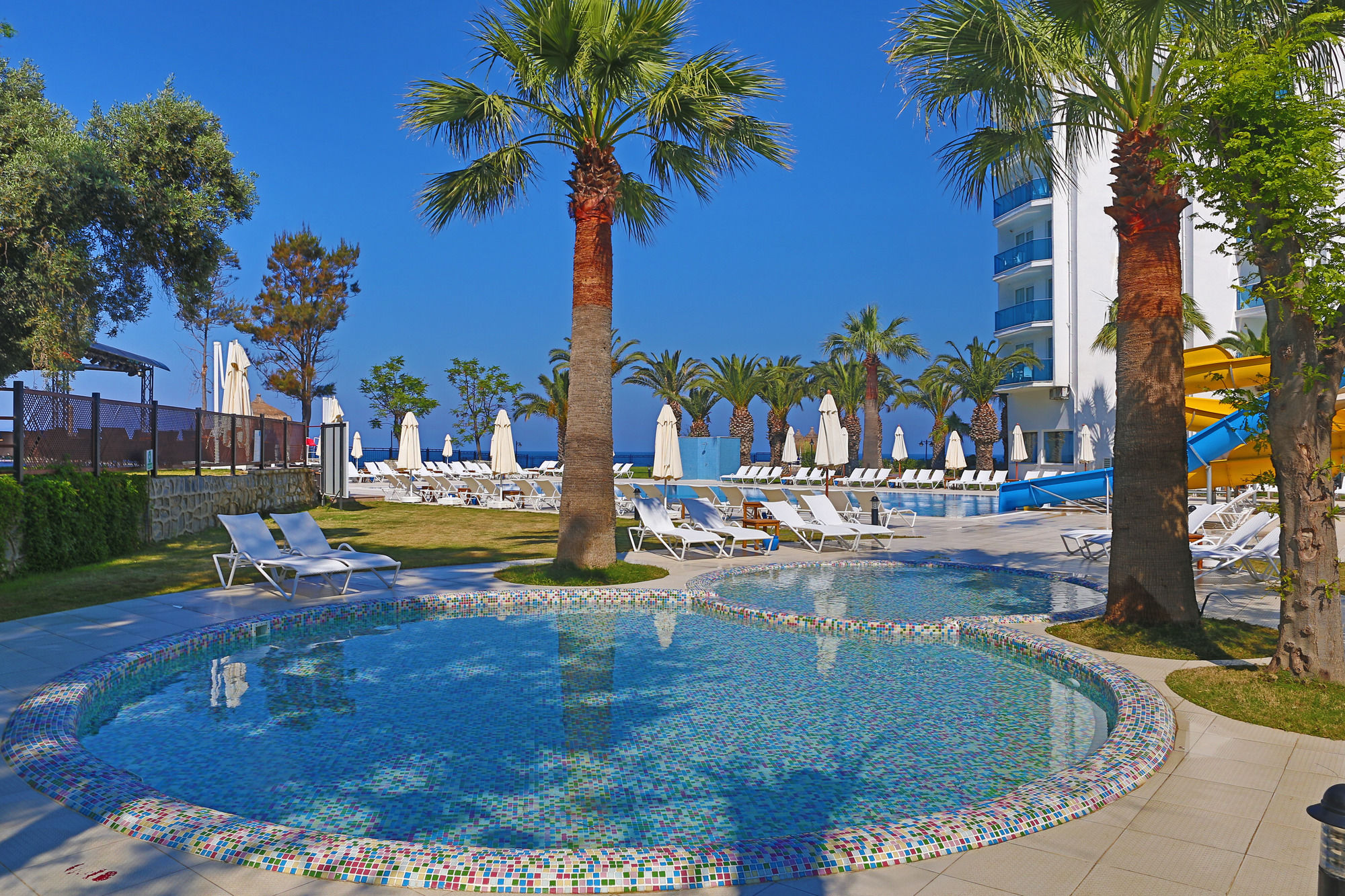 Le Bleu Hotel & Resort Kusadasi - Ultra All Inclusive