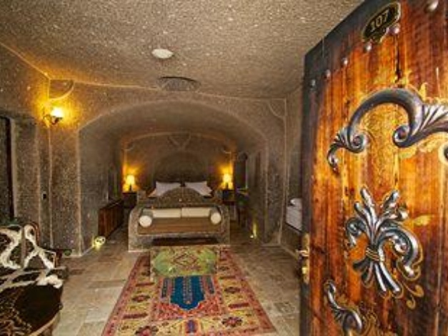 Grand Cave Suites