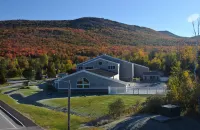 銀狐旅館 Waterville Valley Resort附近的飯店