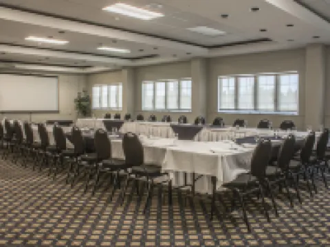 Village Inn & Suites Hotels in Point Edward