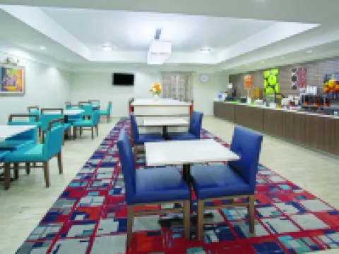 La Quinta Inn & Suites by Wyndham Gallup Hotels in Gallup