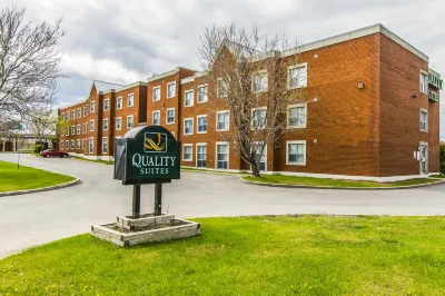 Quality Suites Hotels in Lac-Delage