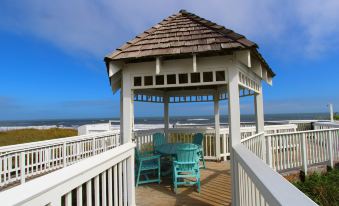 Ramada Plaza by Wyndham Nags Head Oceanfront