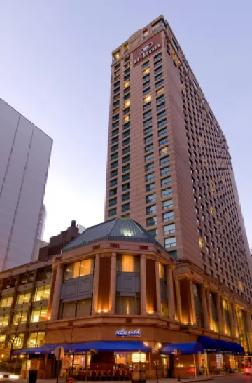 Hilton Chicago Magnificent Mile Suites Hotels near Lincoln Park