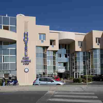 Hotel Port Marine Hotel Exterior