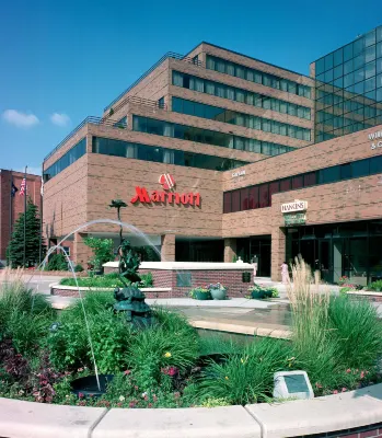Marriott East Lansing at University Place Hotels near MSU College of Natural Science