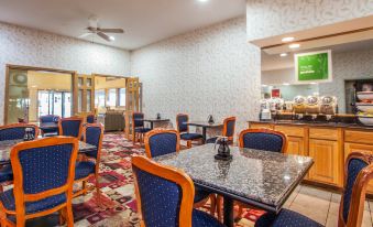 Quality Inn Jacksonville Near I-72