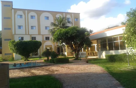 杜尼婭阿札來酒店