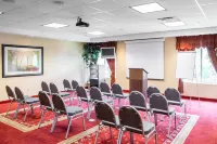Holiday Inn Express & Suites Hebron - Cincinnati Airport by IHG Hotels in Boone County