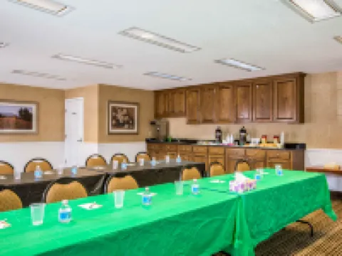 Quality Inn Lagrange East I-85 Hotels in La Grange