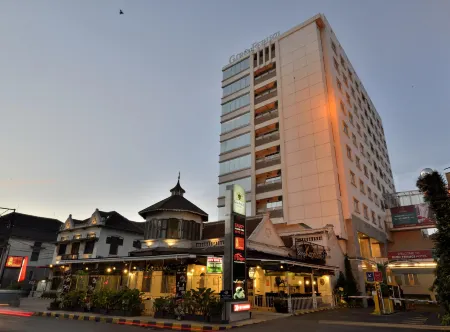 Gino Feruci Kebon Jati by Kagum Hotels Отели в г. Andir