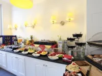 Ina Boutique 072 Hamburg St Georg - 2 Yıldız