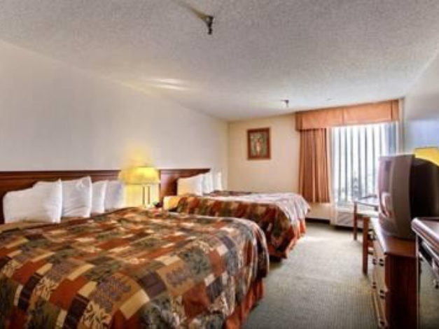 Days Inn & Suites by Wyndham Mt Pleasant