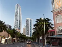 Hilton Surfers Paradise Residences Hotels near SkyPoint Climb