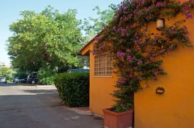 Orto di Roma Hotels in Ardeatino