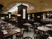 Vogue Hotel Montreal Downtown, Curio Collection by Hilton Hotels near Ubisoft